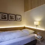 Hotel Landhaus Hotell 4*