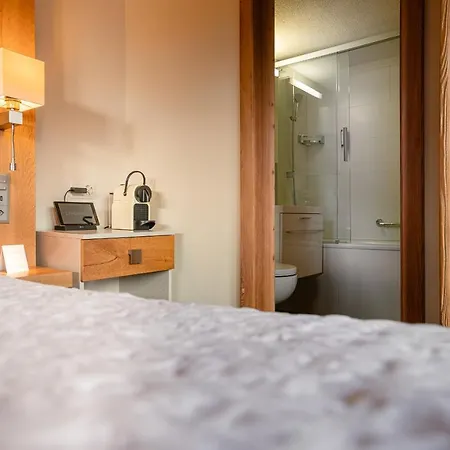 Ξενοδοχείο Hotel Landhaus 4*