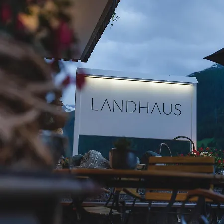 Hotel Landhaus Hotel 4*
