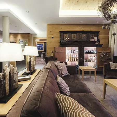 Hotel Landhaus Hotel 4*